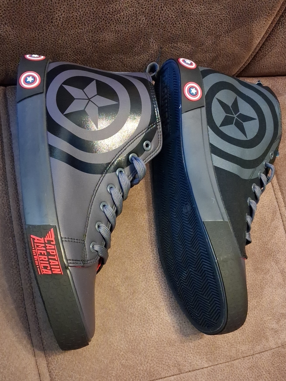 Marvel Men's High-Top Sneakers Captain America Dark Grey Size 12